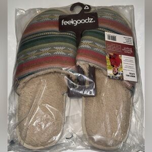 Feelgoodz slippers brand new women’s medium 8-9